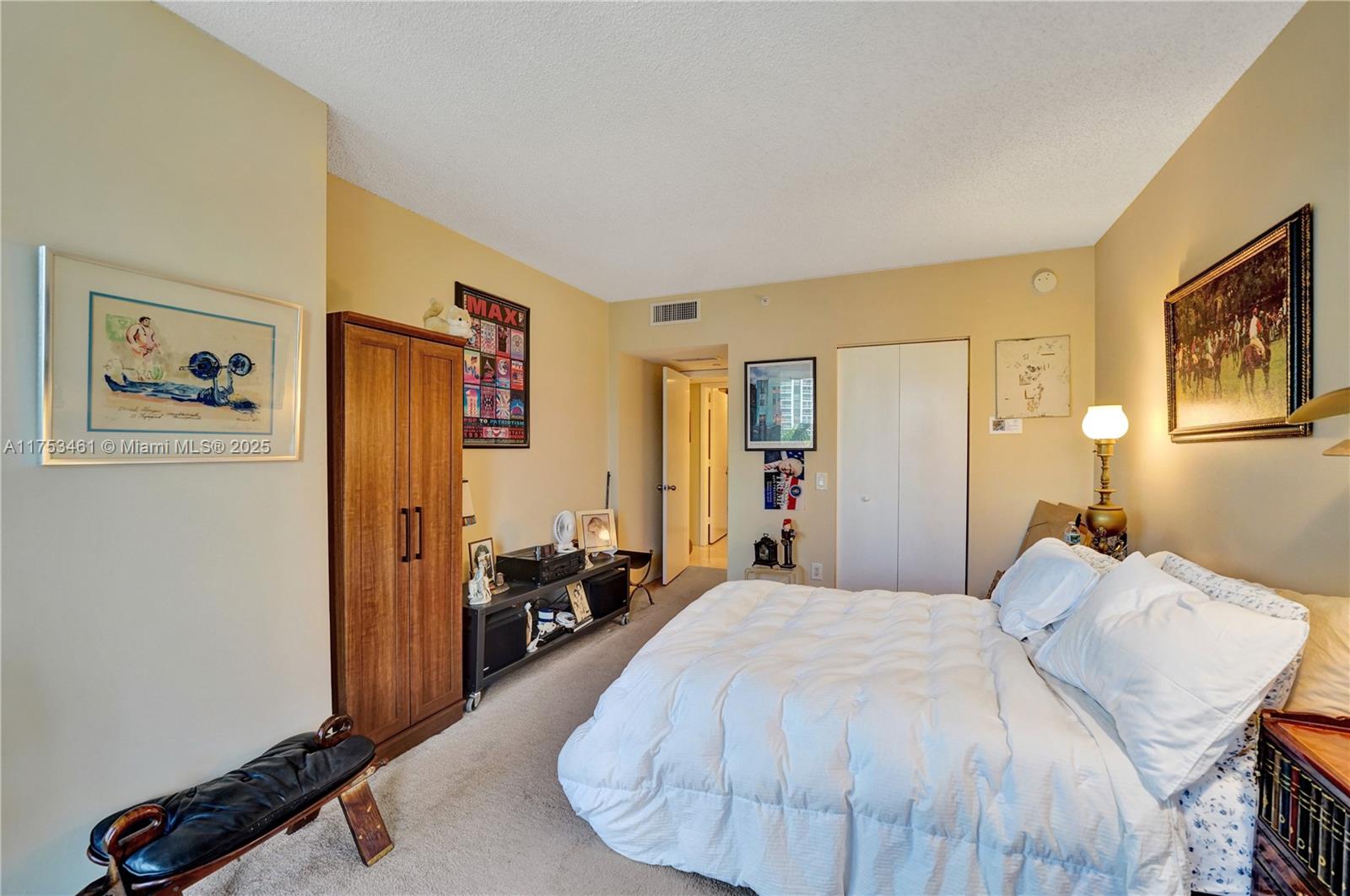 SOUTH TOWER AT THE POINT - Residential Lease