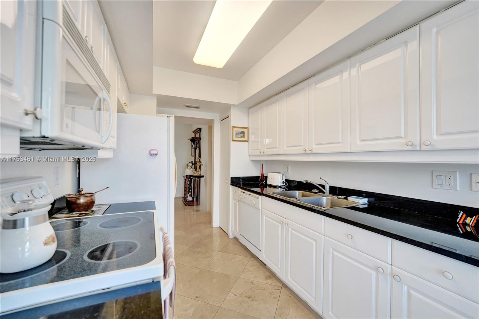 SOUTH TOWER AT THE POINT - Residential Lease