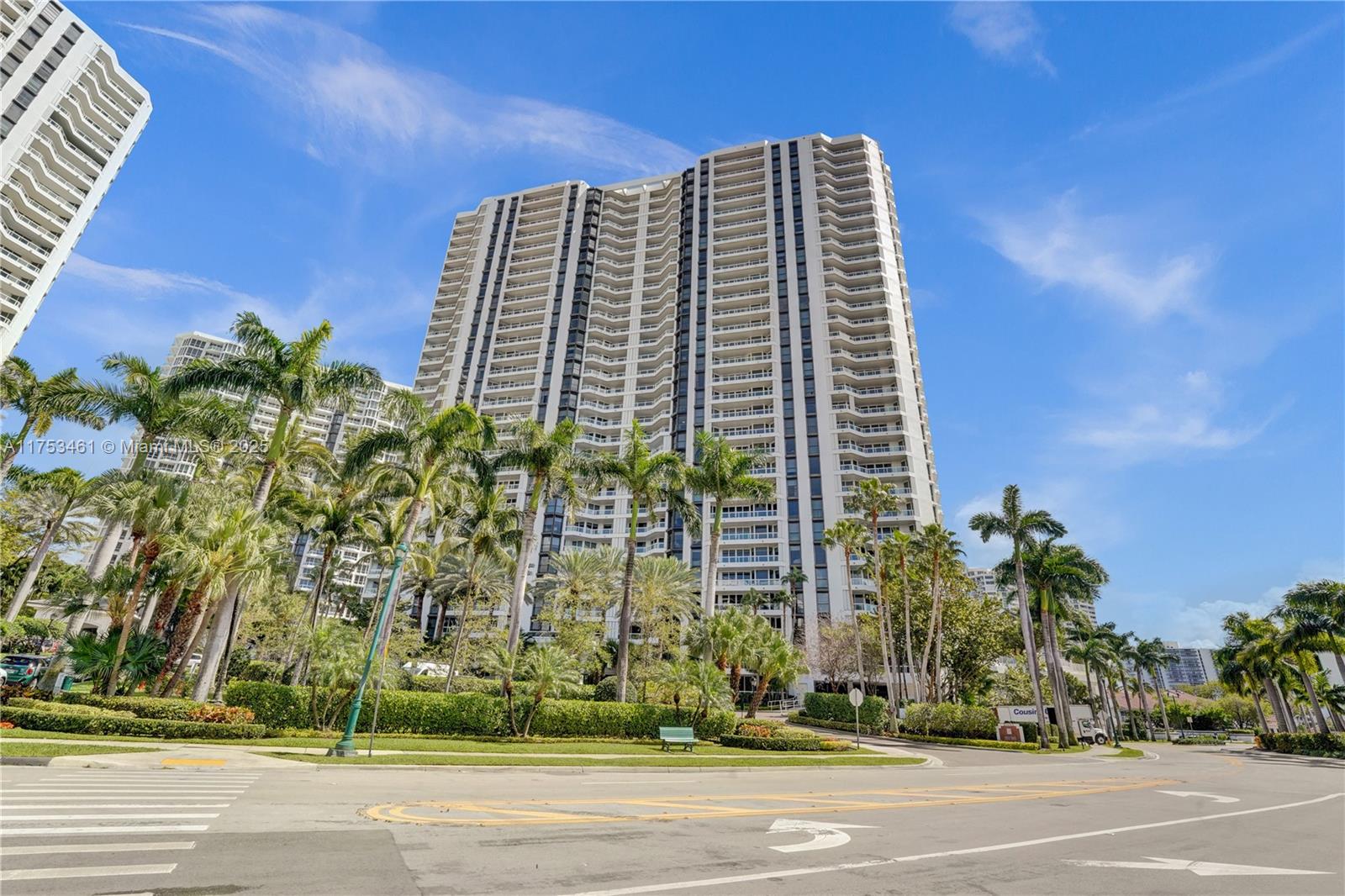 SOUTH TOWER AT THE POINT - Residential Lease