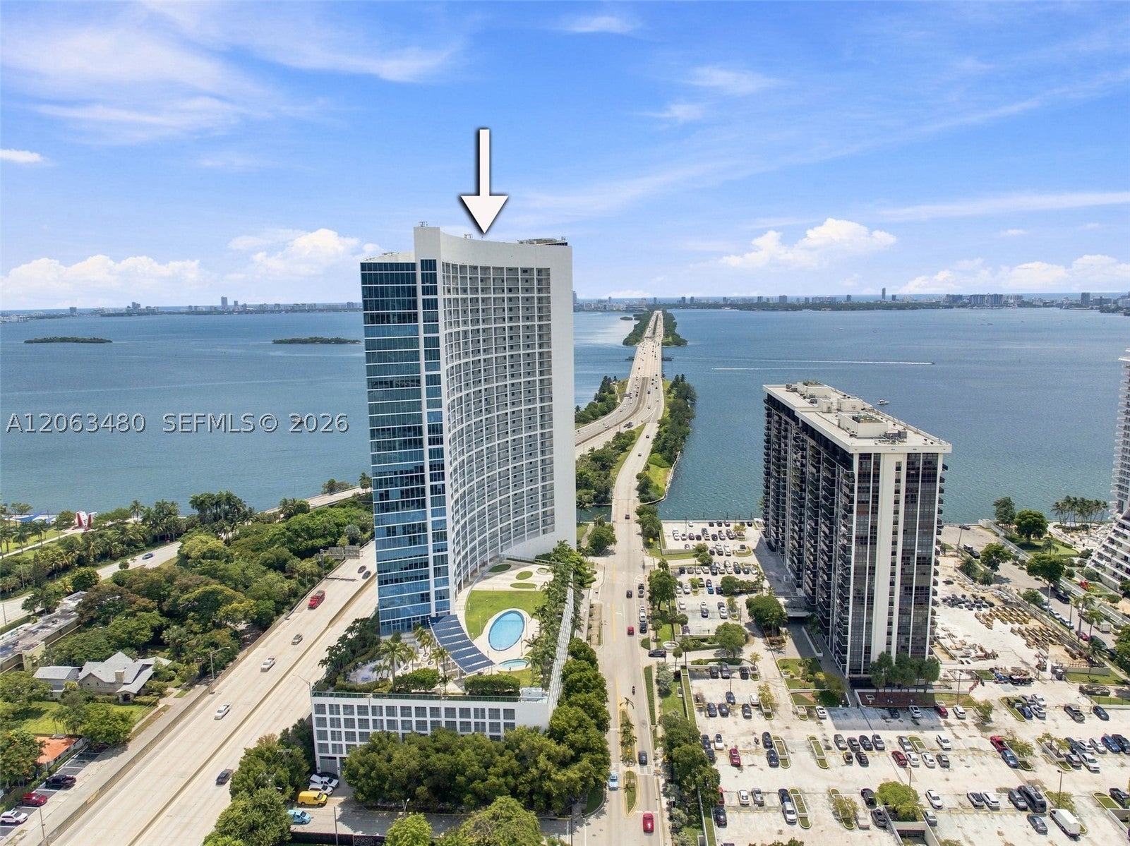 601 NE 36th St 2308