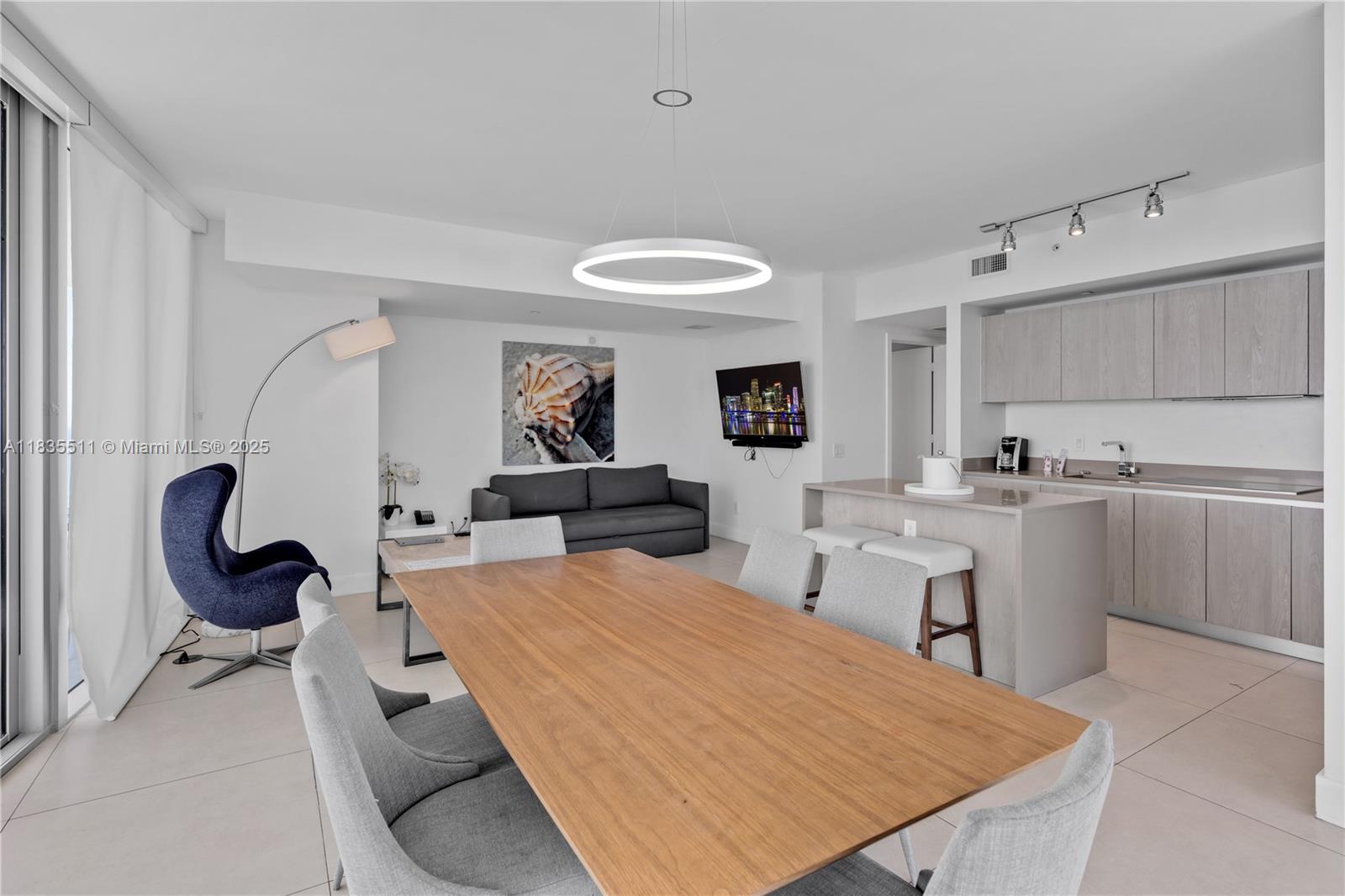 4111 SOUTH OCEAN DRIVE CO - Residential