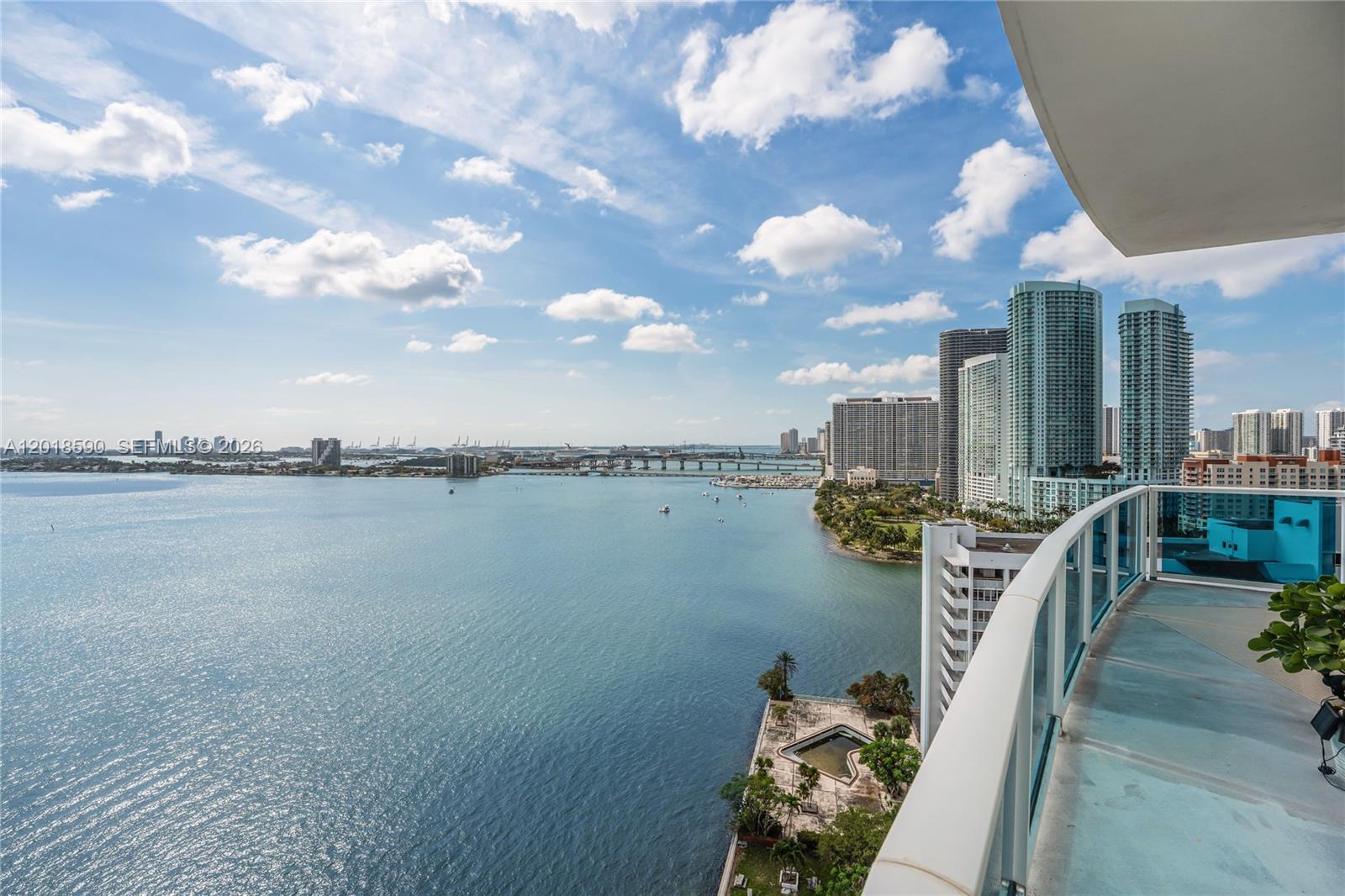 NEW WAVE CONDO - Residential
