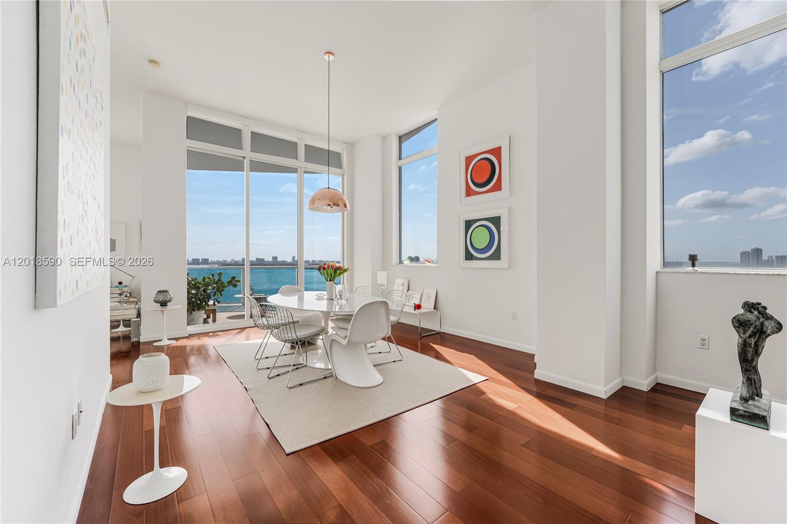 NEW WAVE CONDO - Residential