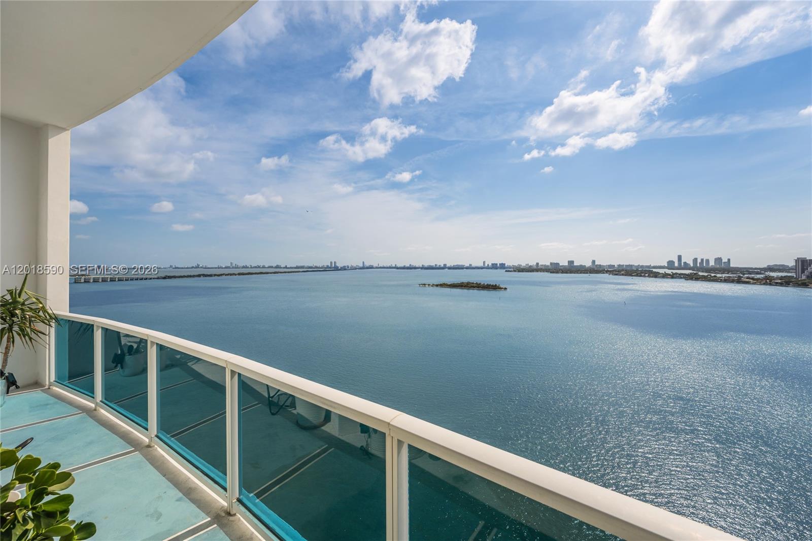 NEW WAVE CONDO - Residential