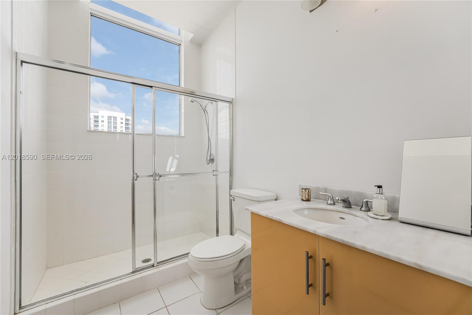 NEW WAVE CONDO - Residential