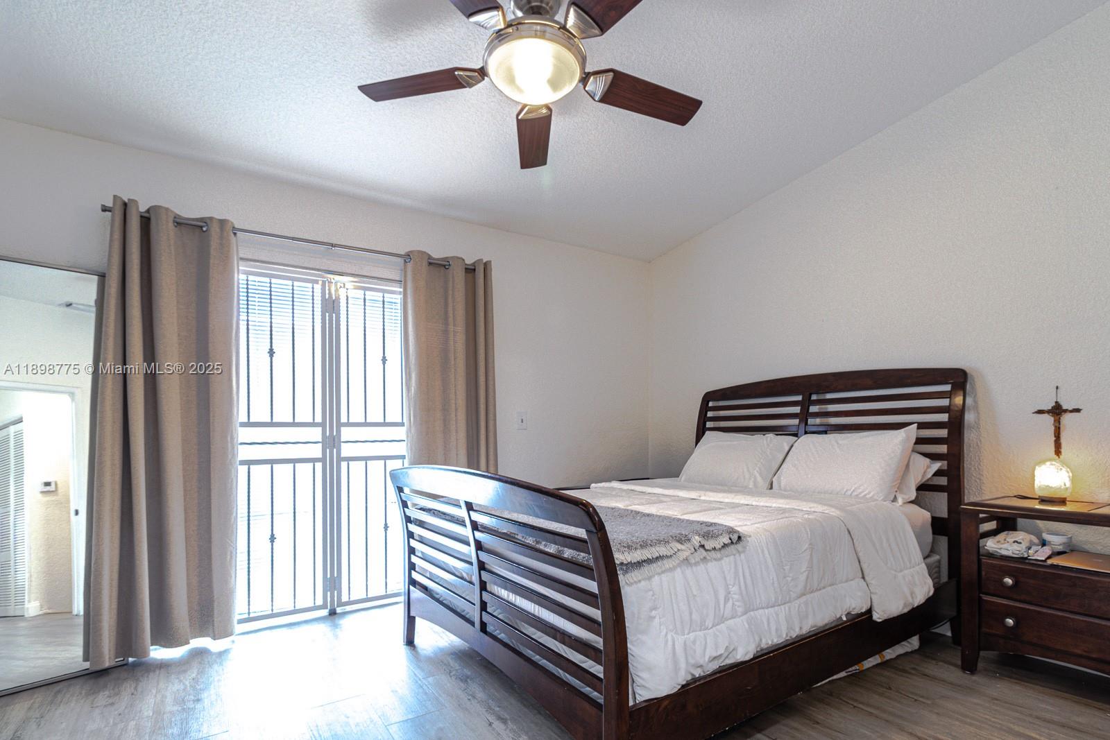 FOUNTAIN PK VILLAGE HOMES - Residential