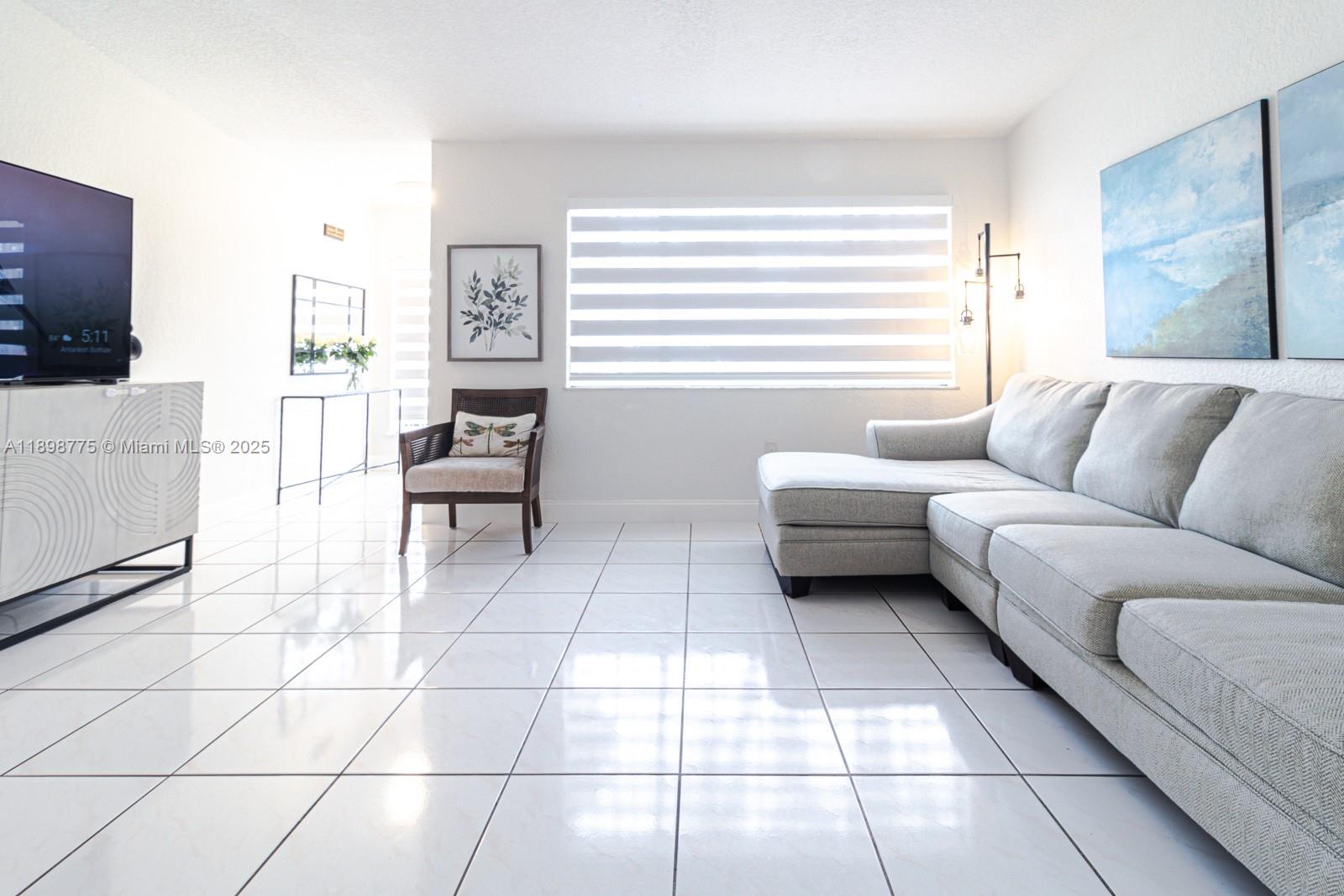 FOUNTAIN PK VILLAGE HOMES - Residential