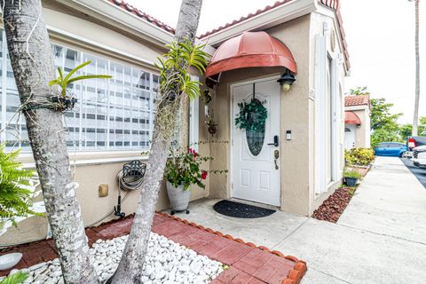 6926 NW 166th Ter 1302 Miami Lakes FL 33014
