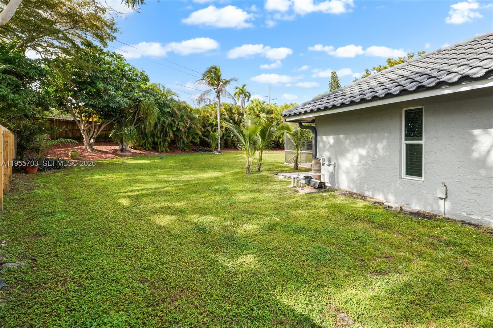 BOCA LANE - Residential