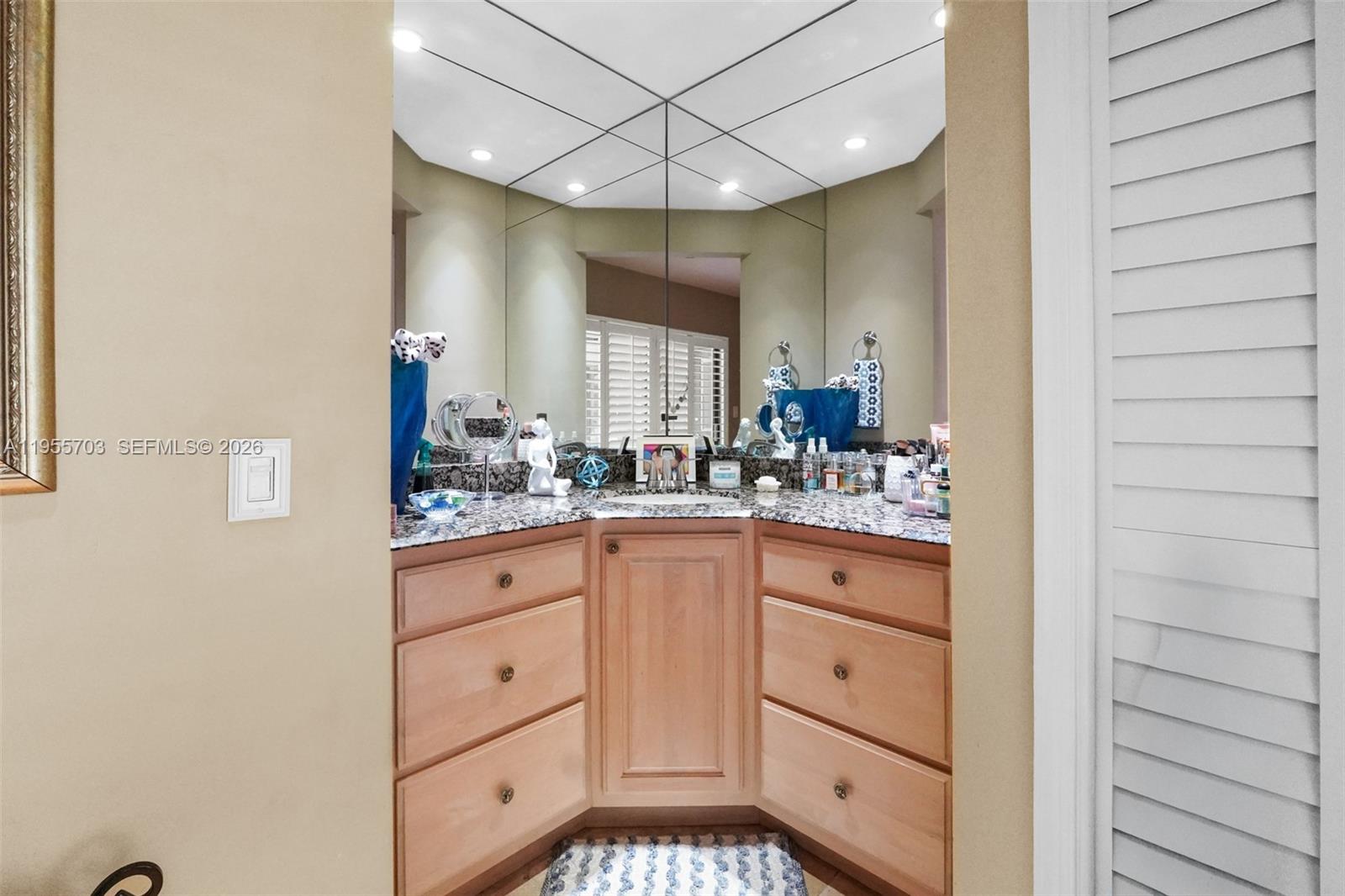 BOCA LANE - Residential