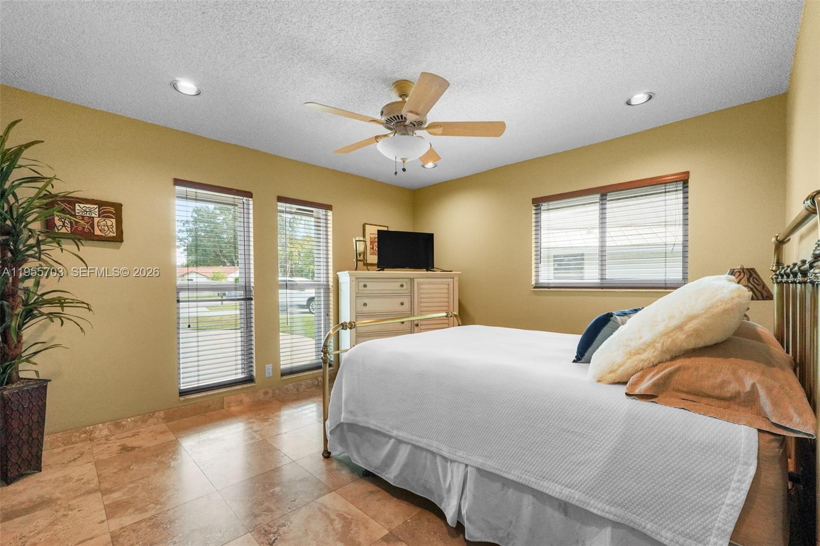 BOCA LANE - Residential