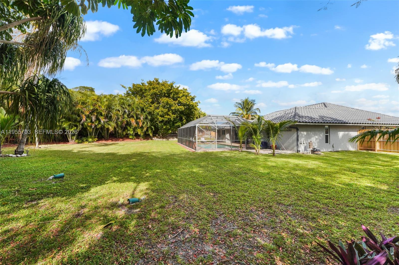 BOCA LANE - Residential