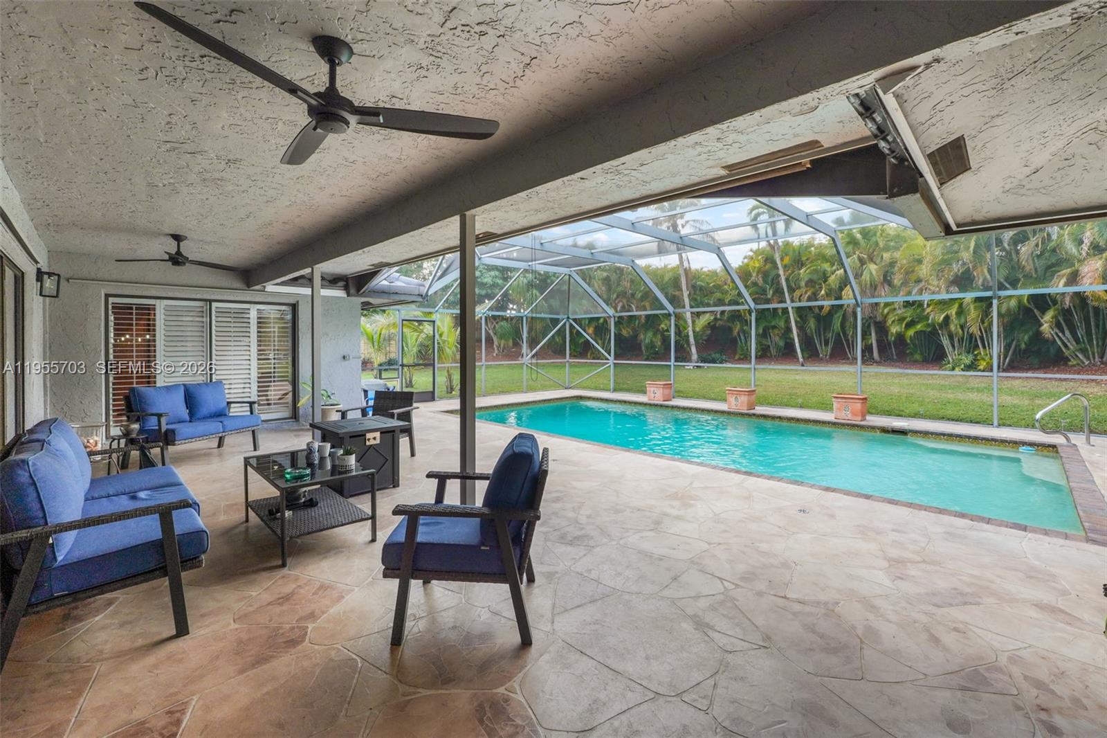 BOCA LANE - Residential