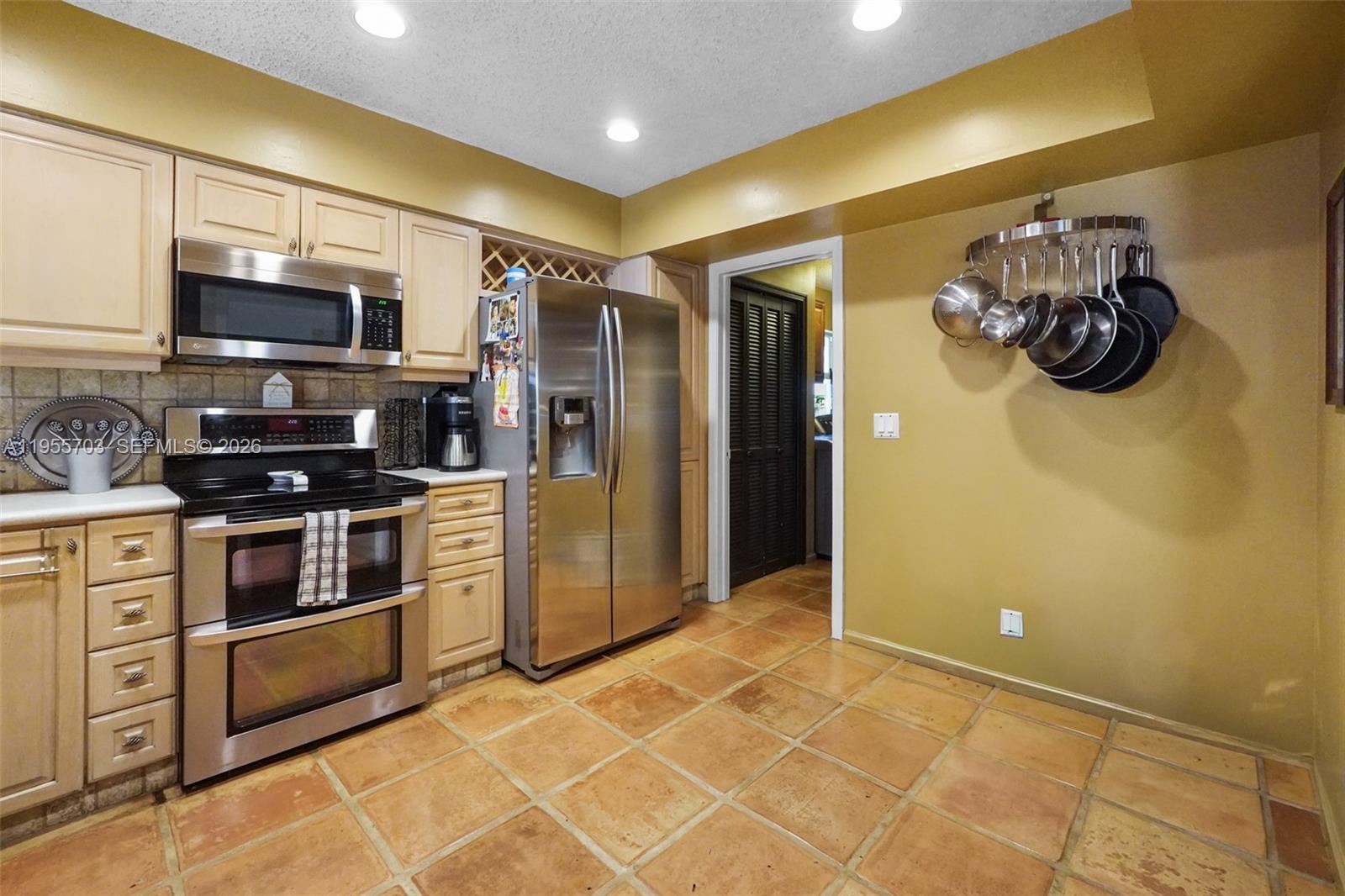 BOCA LANE - Residential