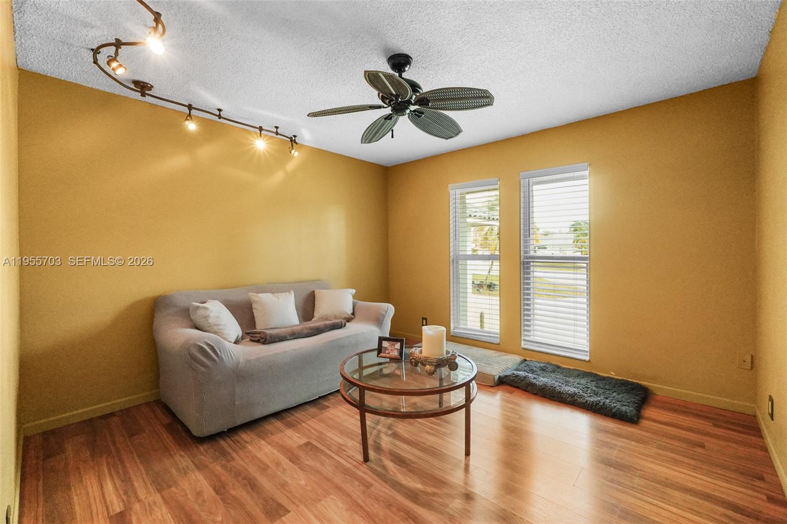 BOCA LANE - Residential