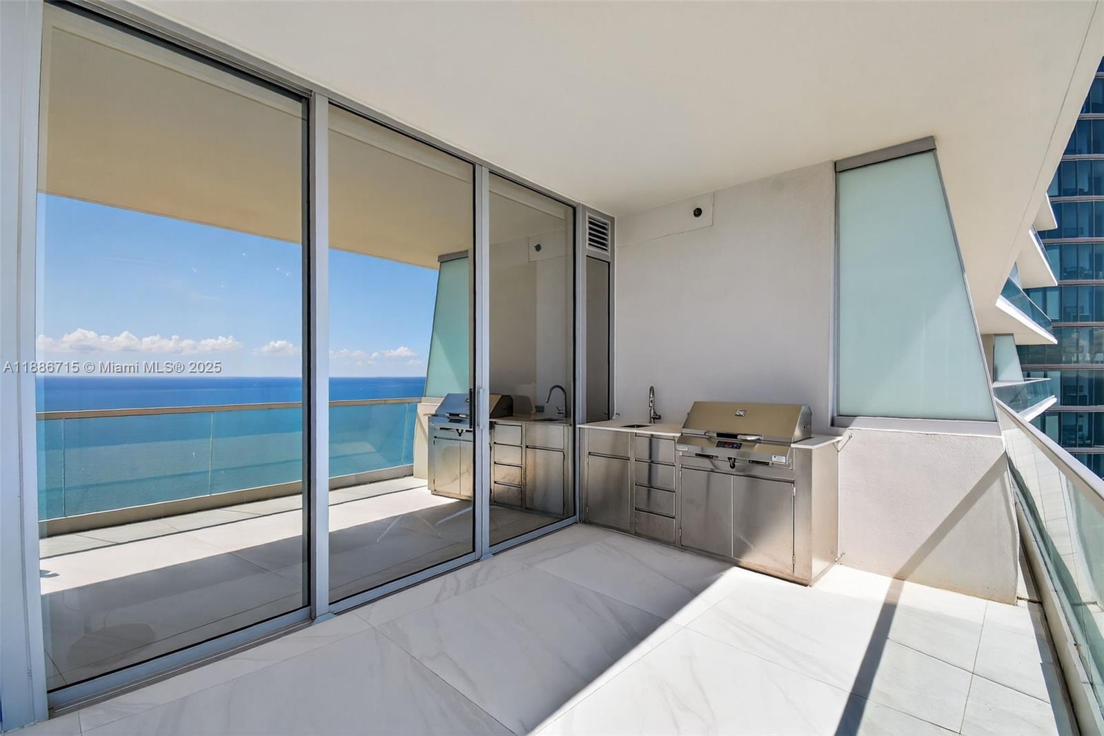 18501 Collins Ave 2504