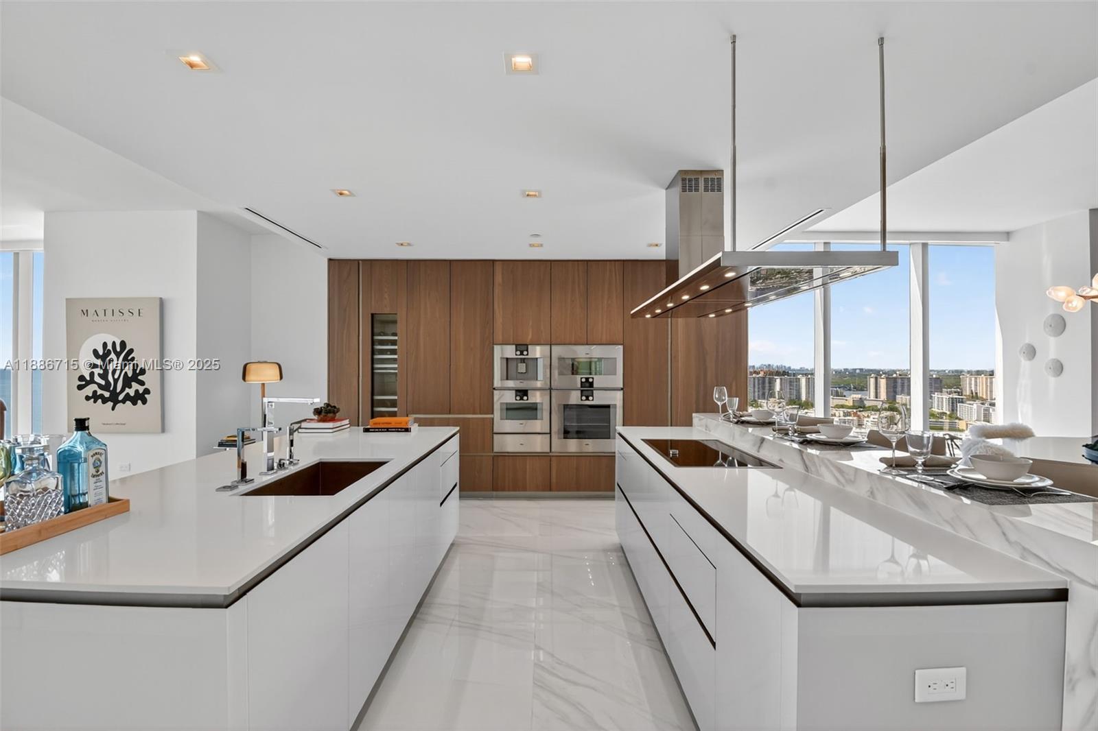 TURNBERRY OCEAN CLUB CONDO - Residential