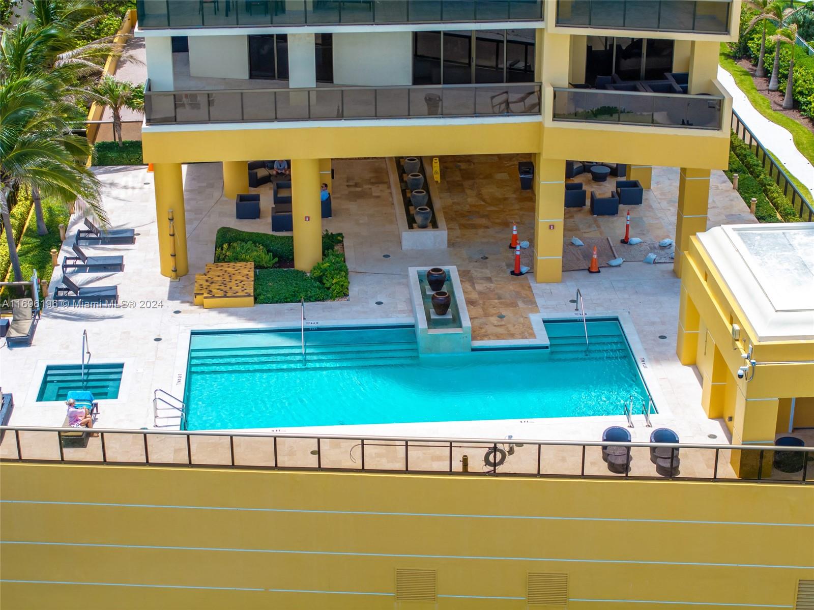 SAYAN CONDO - Residential
