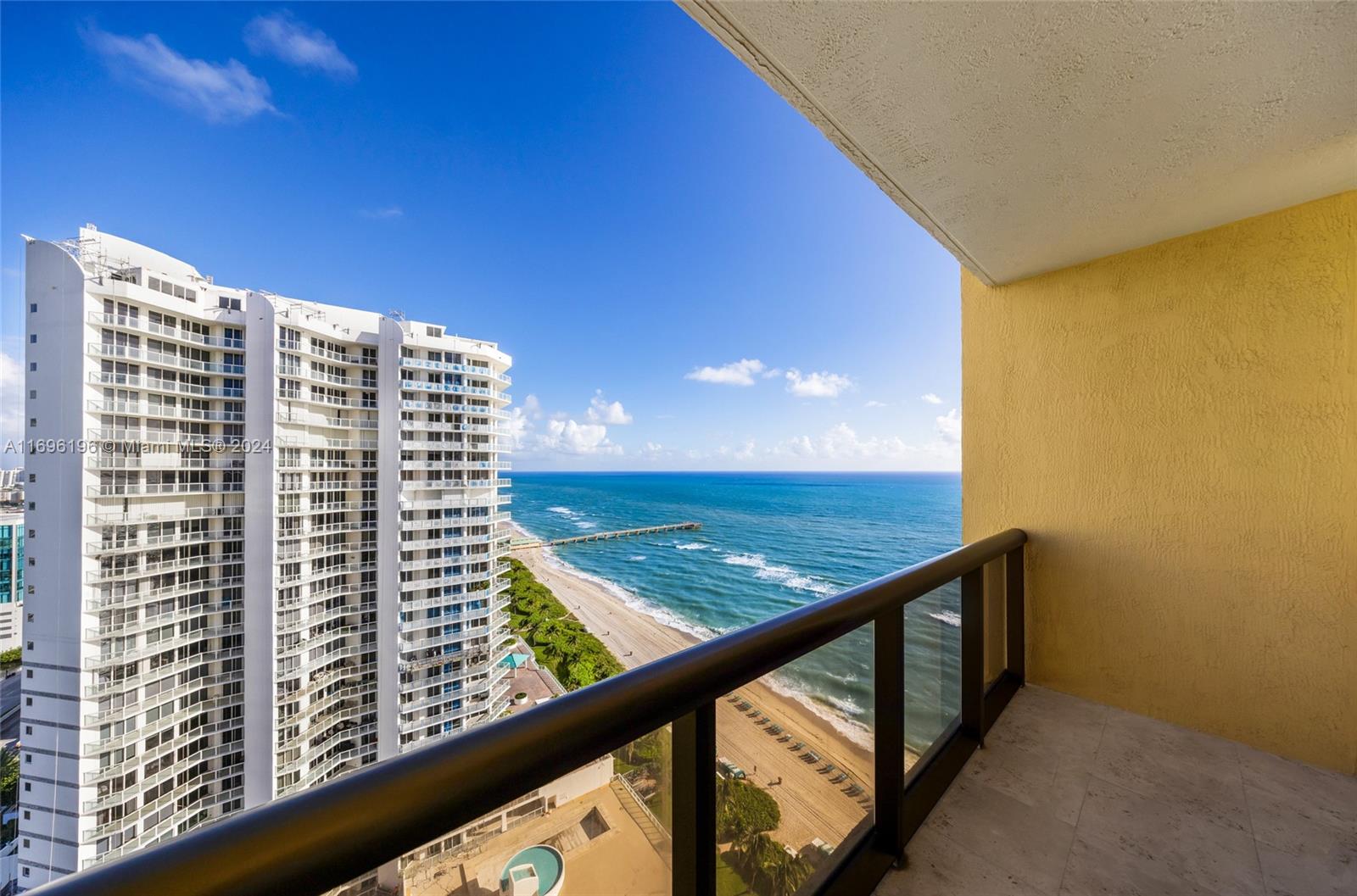 SAYAN CONDO - Residential