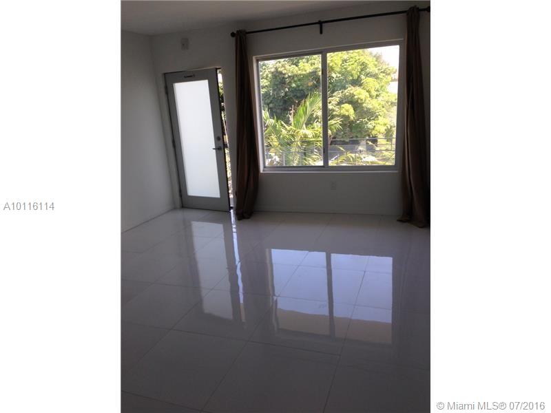 ELISA condo - Residential Lease