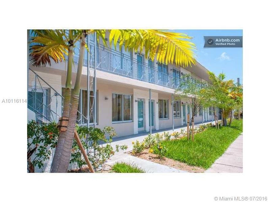 Cool and modern one bedroom in a newly renovated building in South Beach. private bedroom with plenty of storage, modern bathroom. Cable and Internet included. Great  location: 2 blocks from Lincoln Road (shops, restaurants, bars), and 4 blocks to the beach. Ideal to have the real South Beach experience