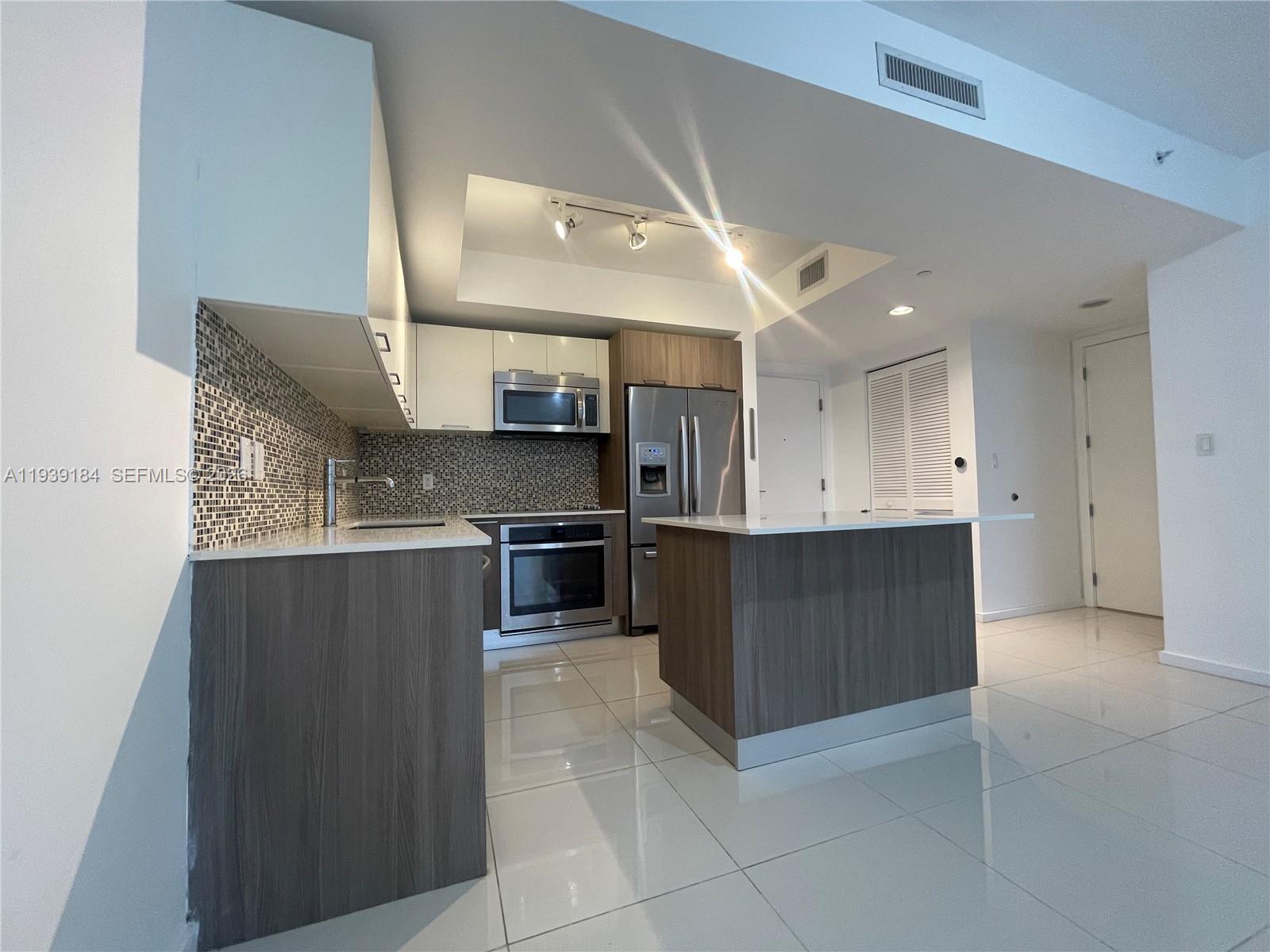 5252 NW 85th Ave 1109