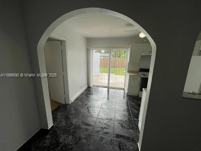 BROADVIEW COUNTRY CLUB - Residential Lease