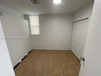 BROADVIEW COUNTRY CLUB - Residential Lease