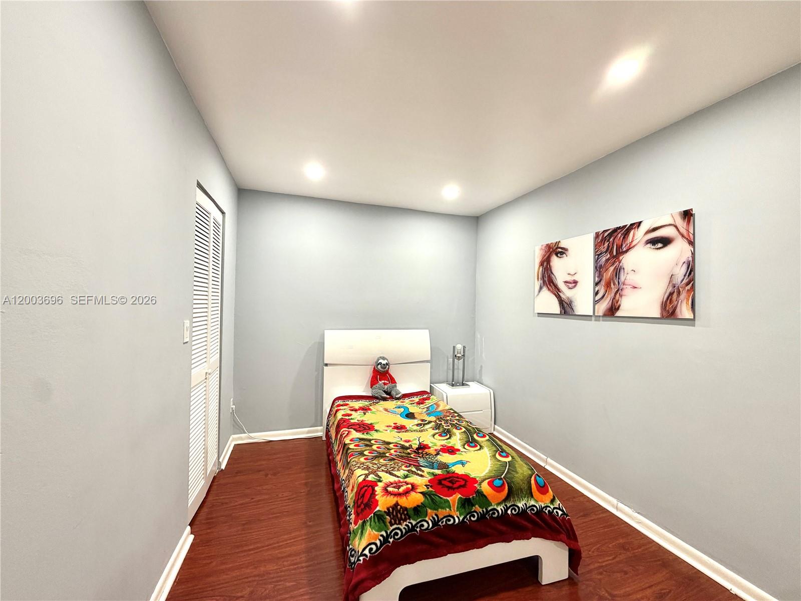 FOUNTAIN SQUARE PARK - Residential