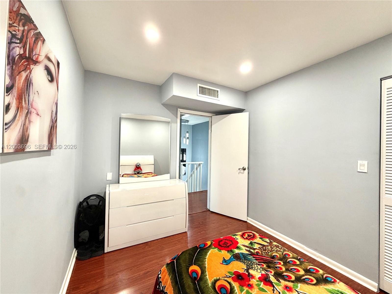 FOUNTAIN SQUARE PARK - Residential