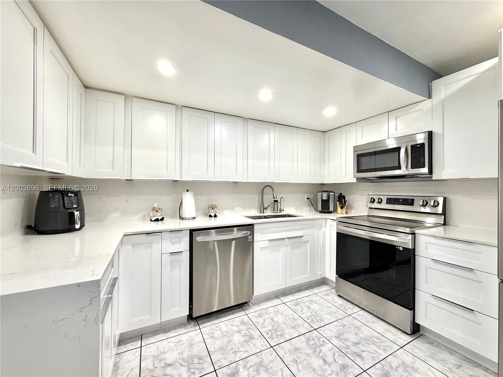 FOUNTAIN SQUARE PARK - Residential