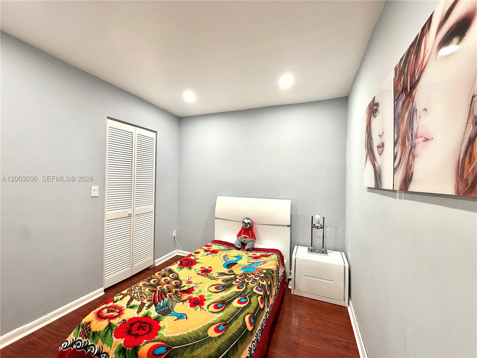 FOUNTAIN SQUARE PARK - Residential