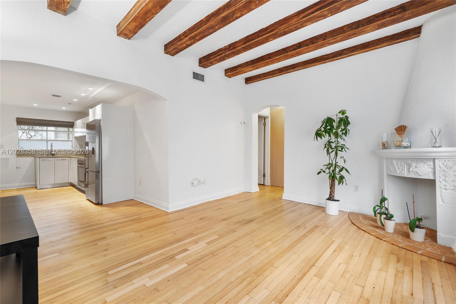 THE NORMA CONDO - Residential
