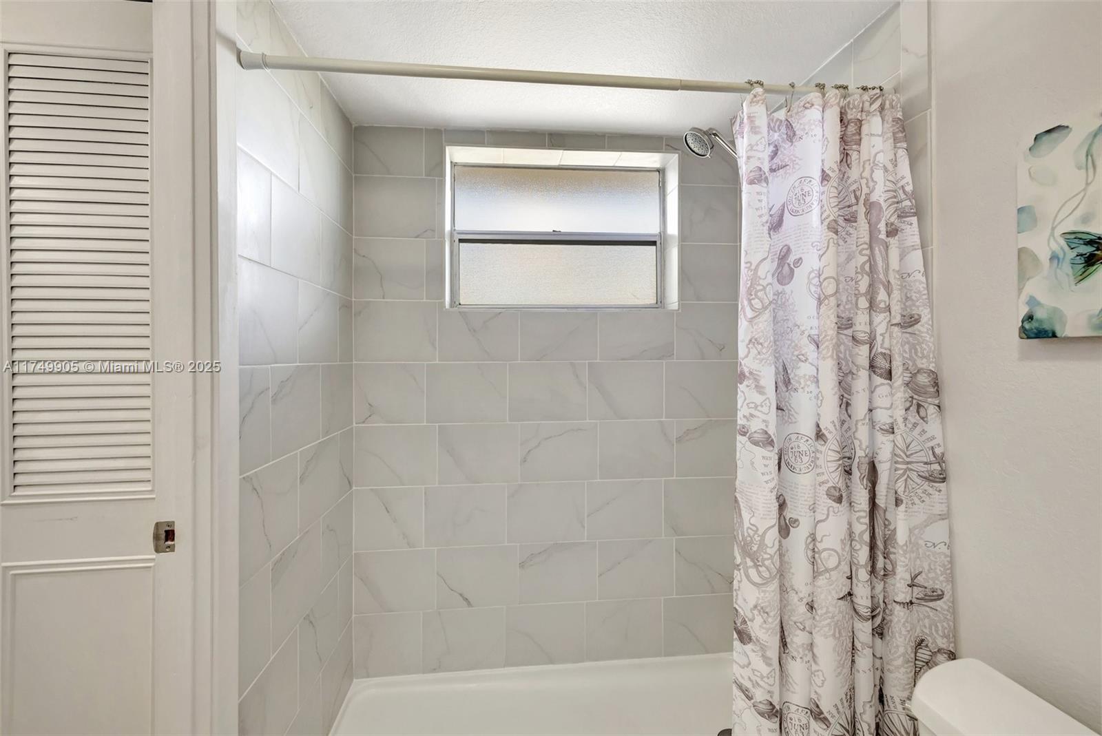 USNEE GARDENS CONDO - Residential