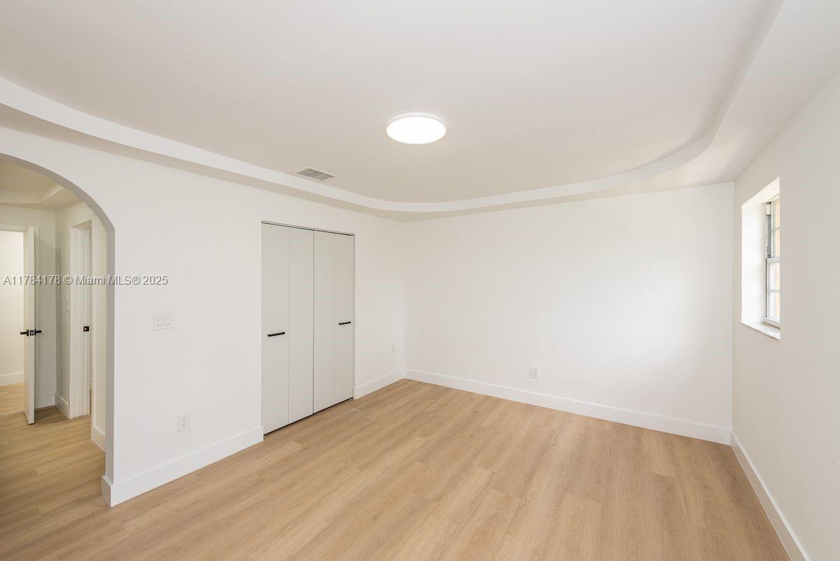 CHARLESTOWNE - Residential