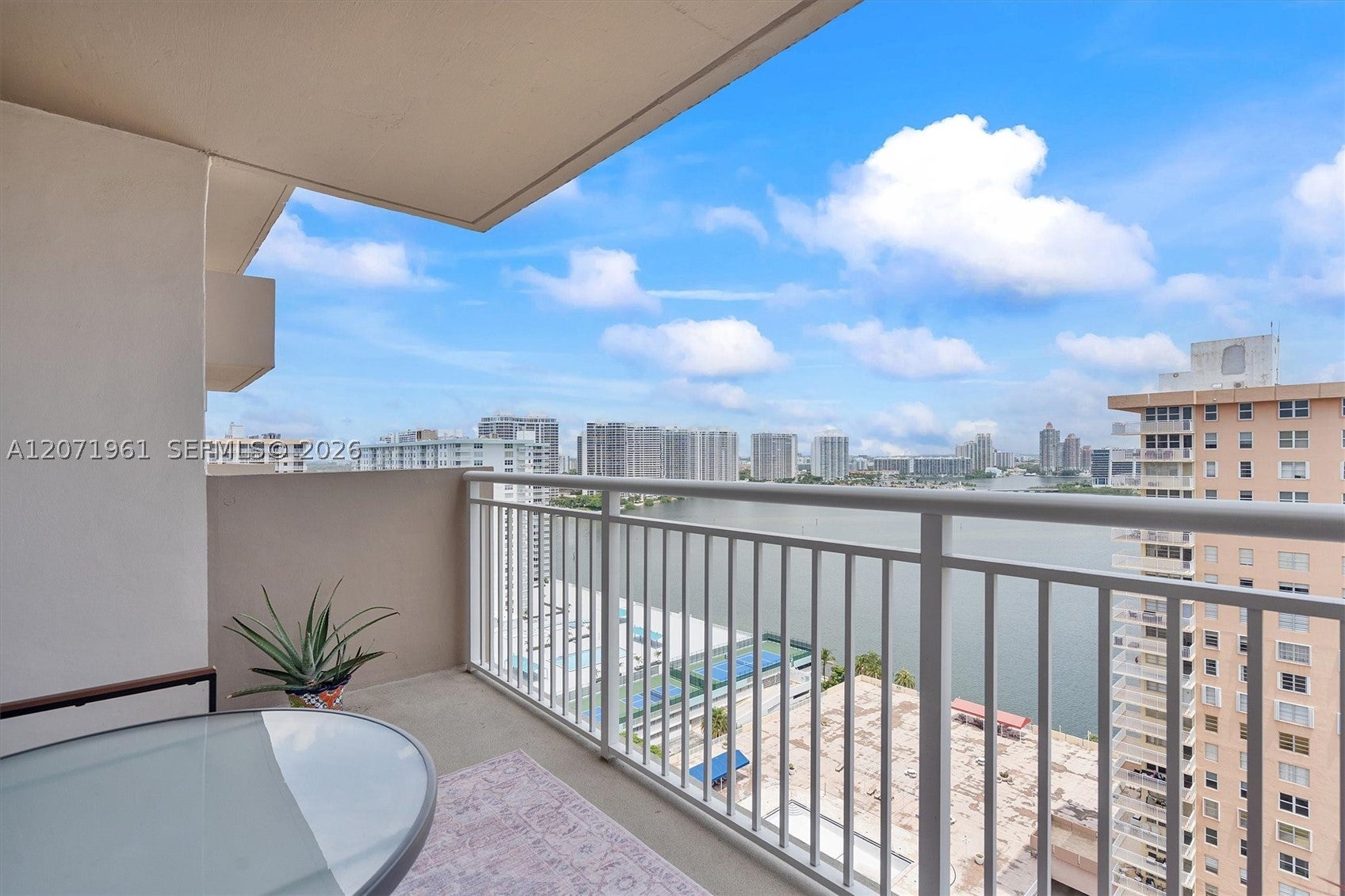 250 174th St 2211