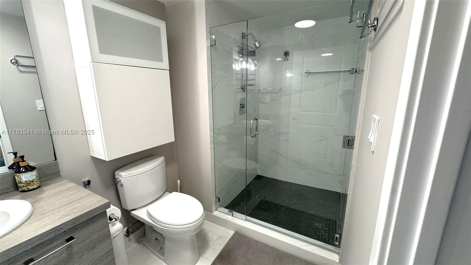400 SUNNY ISLES CONDO WES - Residential