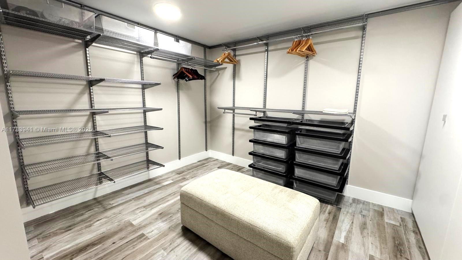 400 SUNNY ISLES CONDO WES - Residential