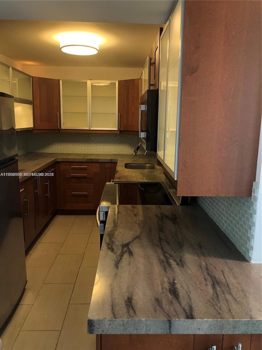 PORT ROYALE CONDO - Residential Lease