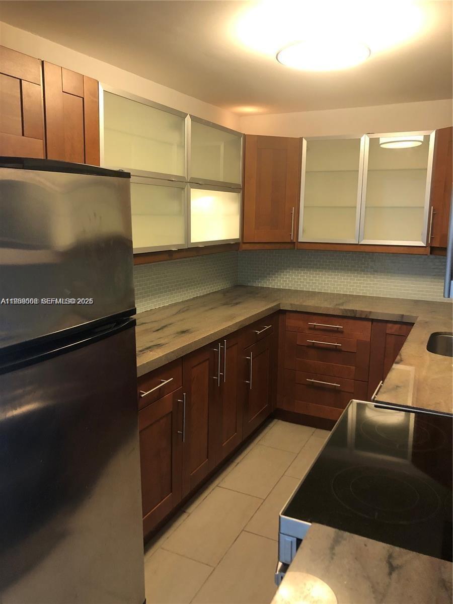 PORT ROYALE CONDO - Residential Lease