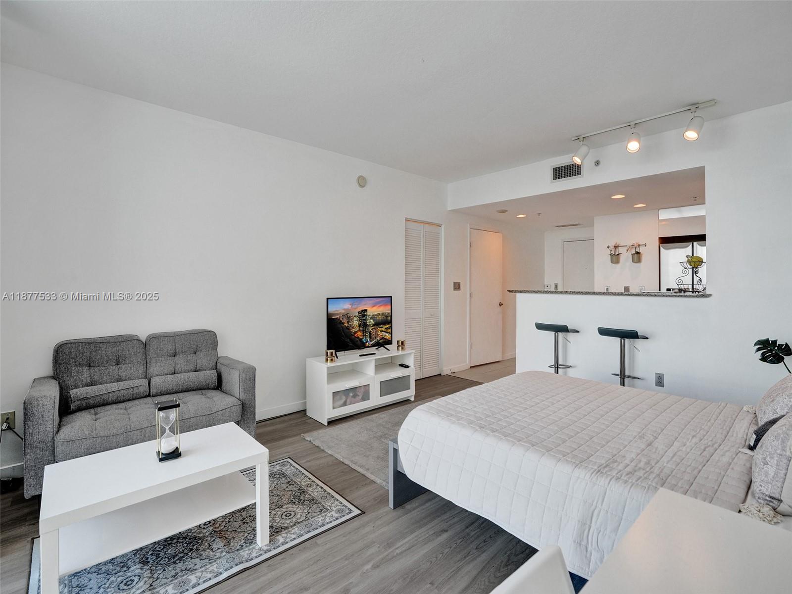 ONE MIAMI WEST CONDO - Residential Lease