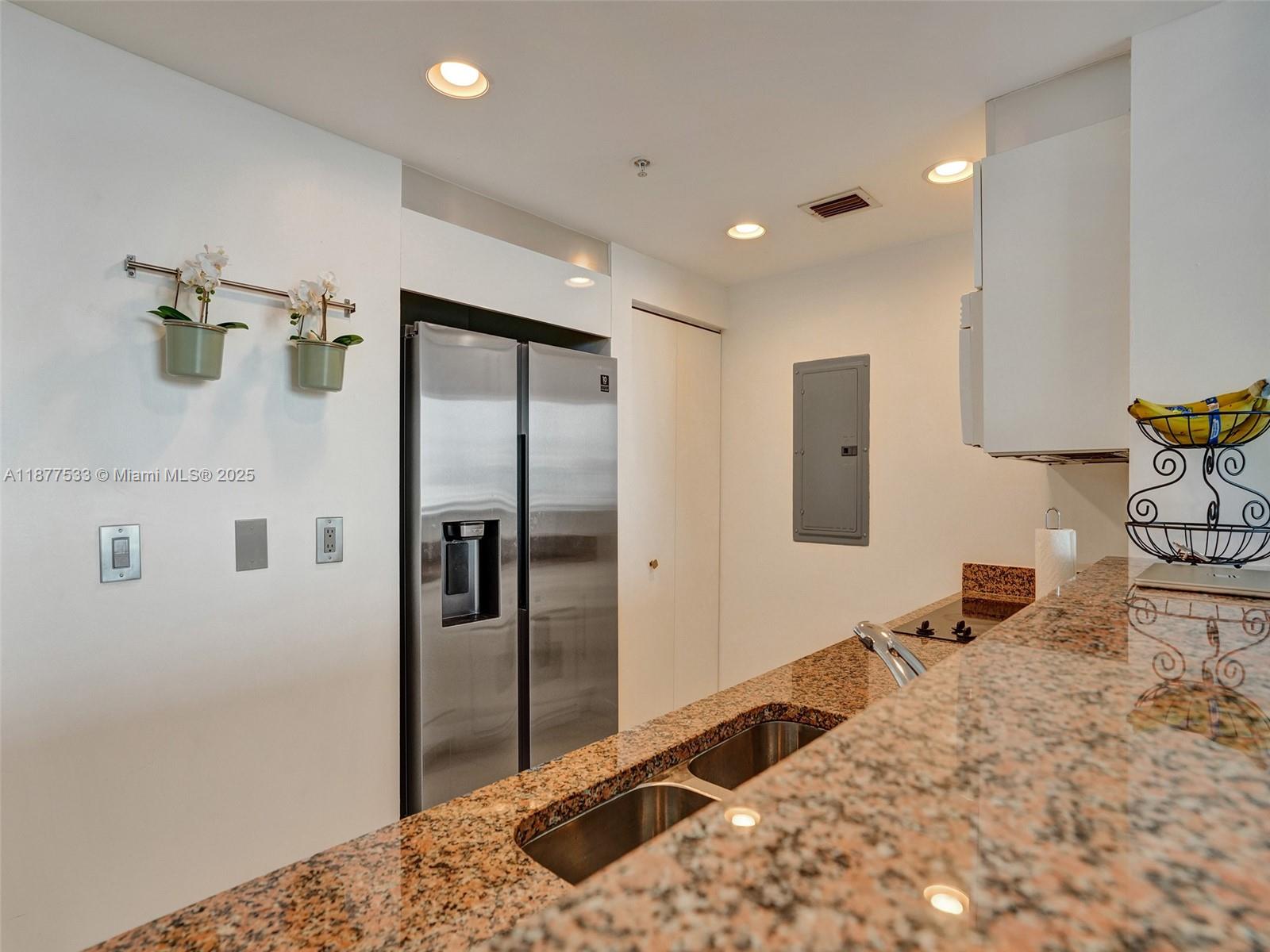 ONE MIAMI WEST CONDO - Residential Lease