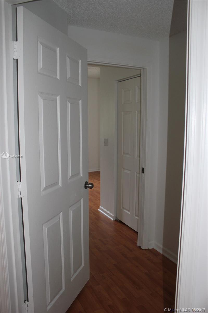 POLO GLEN CONDO - Residential Lease