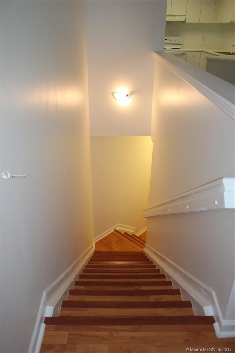 POLO GLEN CONDO - Residential Lease