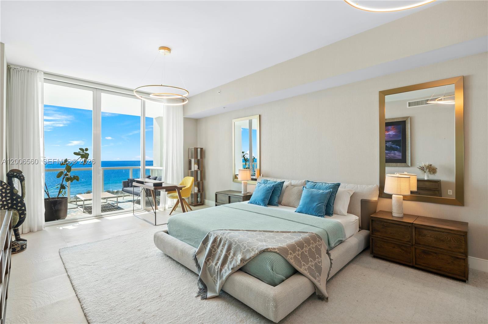 CONTINUUM ON SOUTH BEACH - Residential