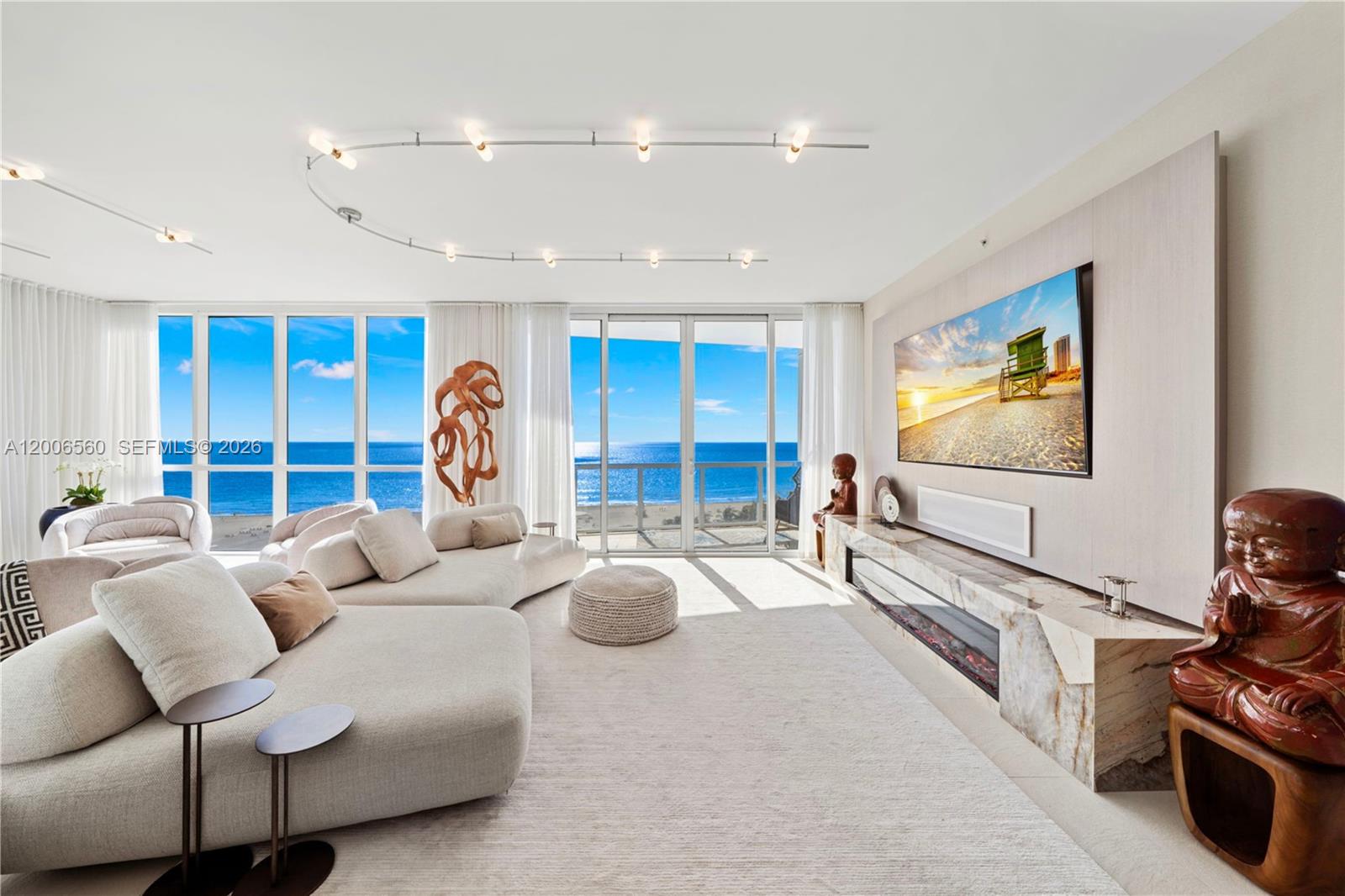 CONTINUUM ON SOUTH BEACH - Residential