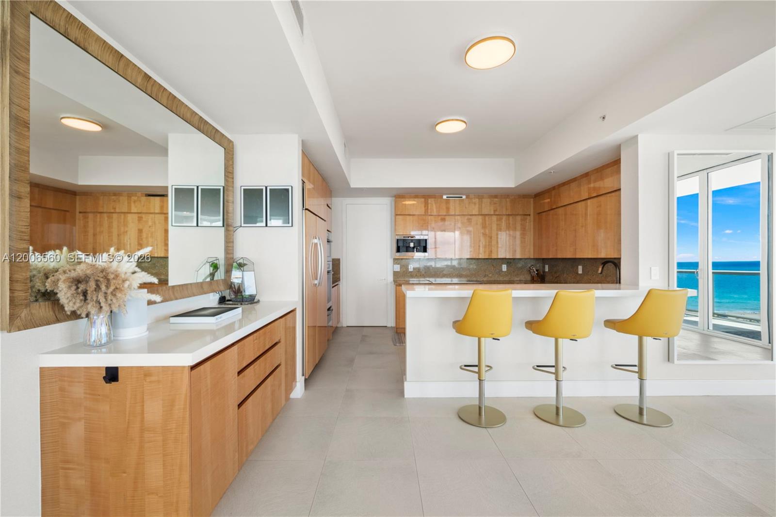 CONTINUUM ON SOUTH BEACH - Residential