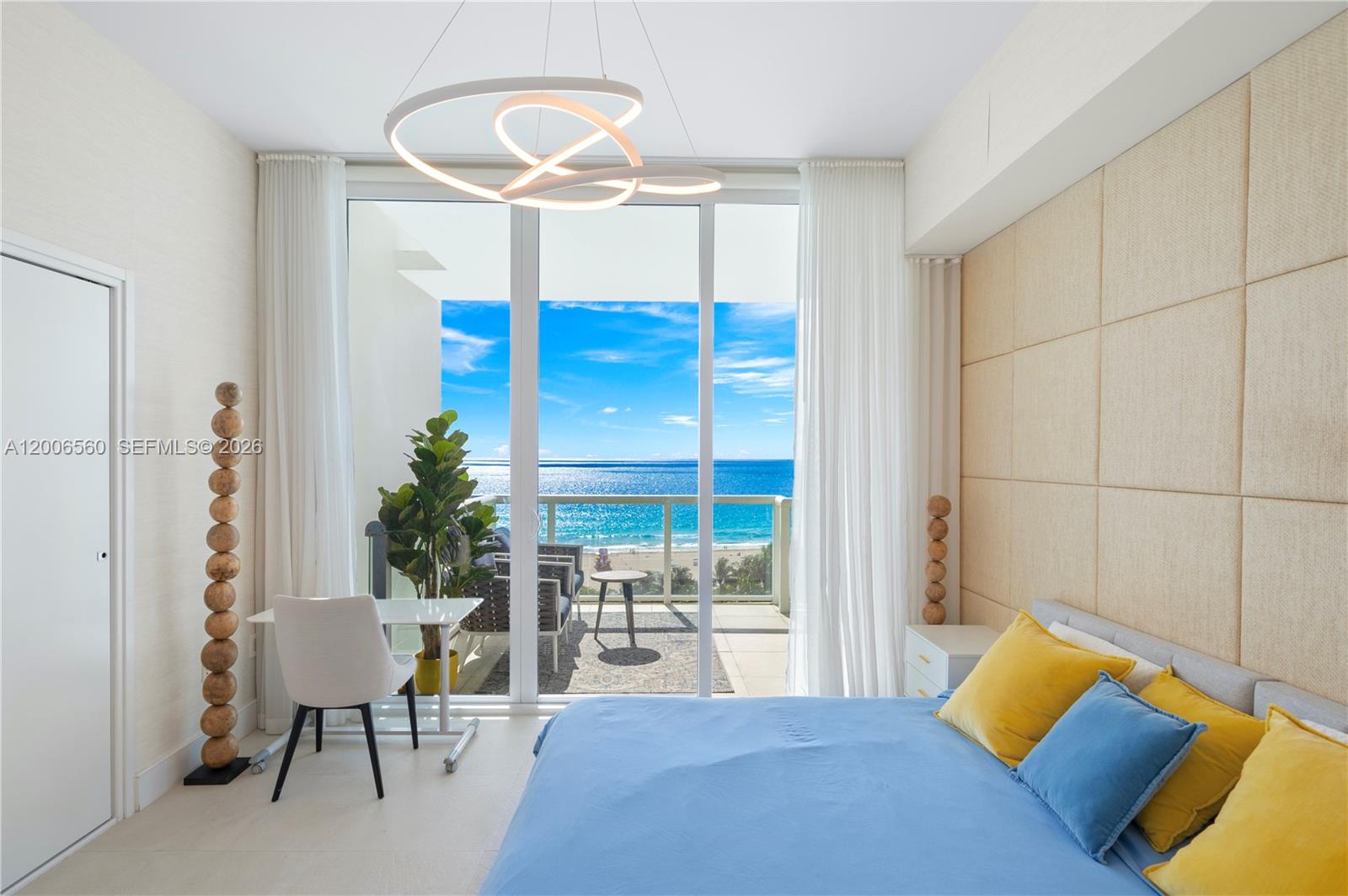 CONTINUUM ON SOUTH BEACH - Residential