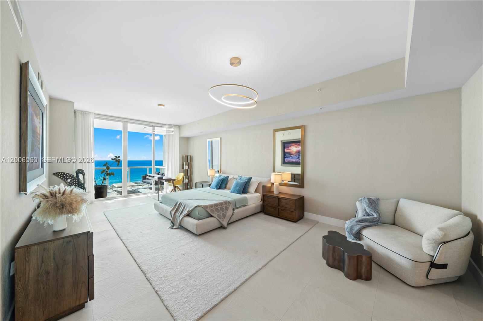 CONTINUUM ON SOUTH BEACH - Residential