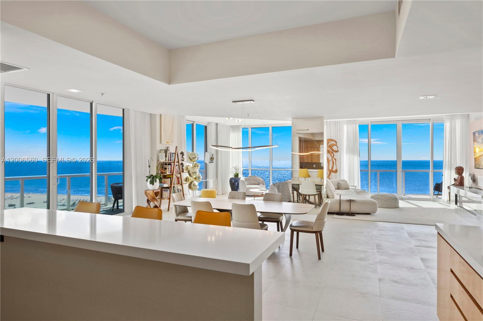 CONTINUUM ON SOUTH BEACH - Residential